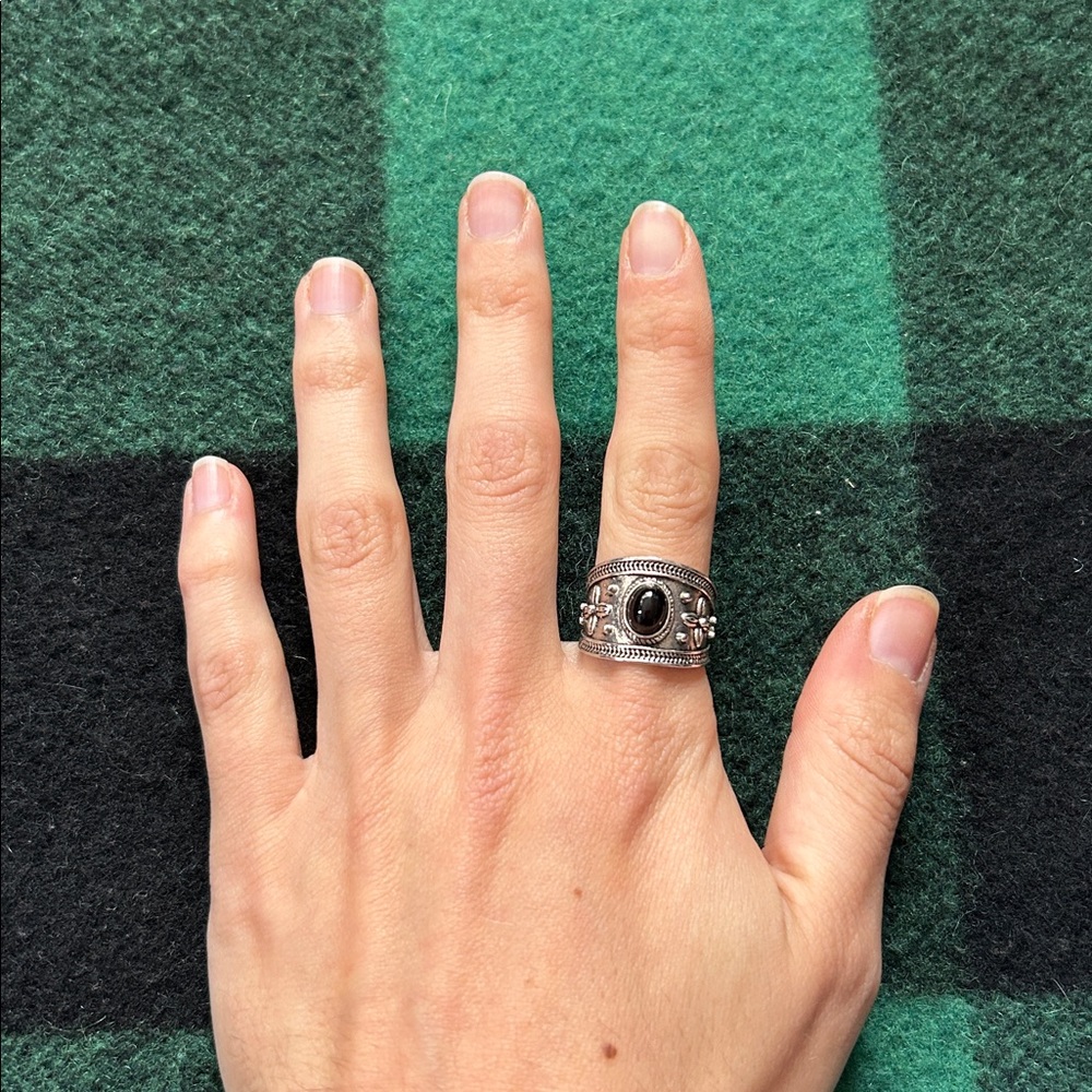 Costume Fashion Silver Thumb Ring with Black Stone